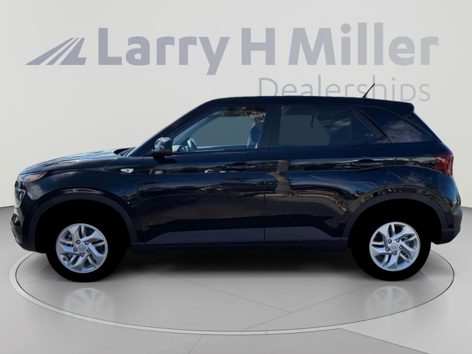 New 2026 Hyundai Venue SE FWD image 3