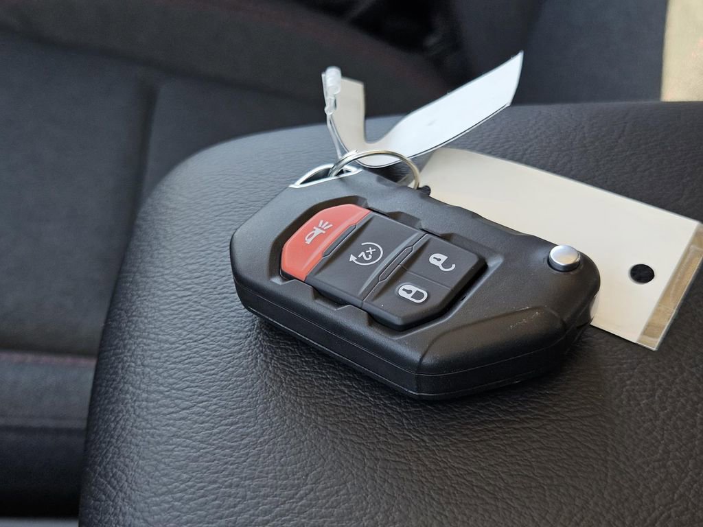 New 2025 Jeep Wrangler Unlimited Rubicon w/ Safety Group image 25