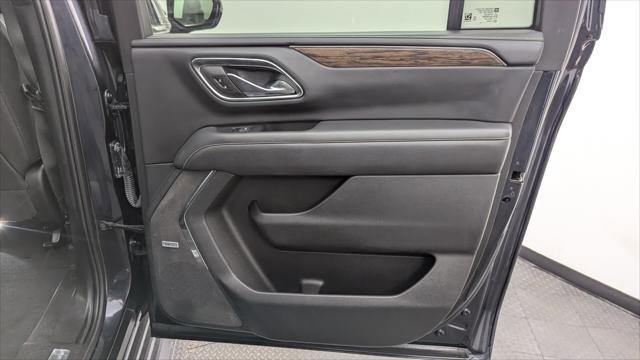 Used 2023 Chevrolet Suburban Premier image 22