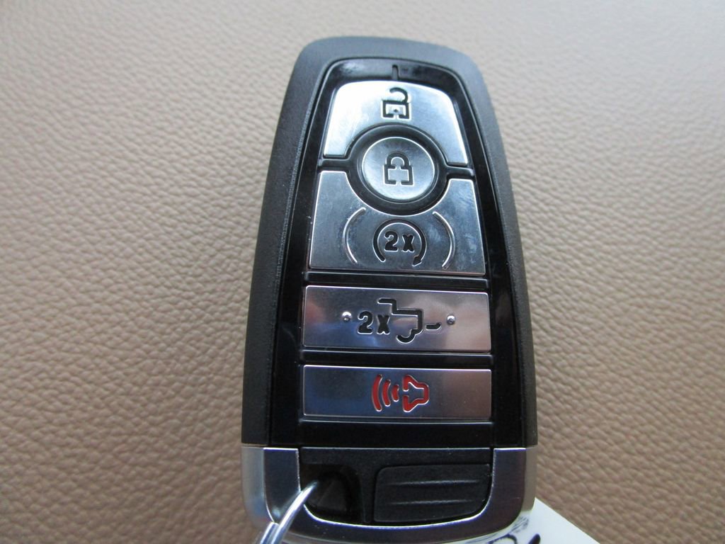 Used 2026 Ford F250 Lariat w/ Chrome Package image 52