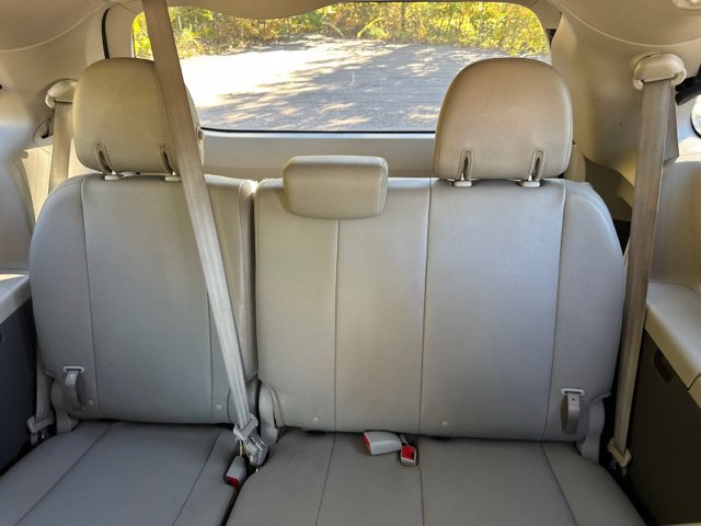 Used 2020 Toyota Sienna XLE w/ XLE Navigation Package AWD/4WD image 18