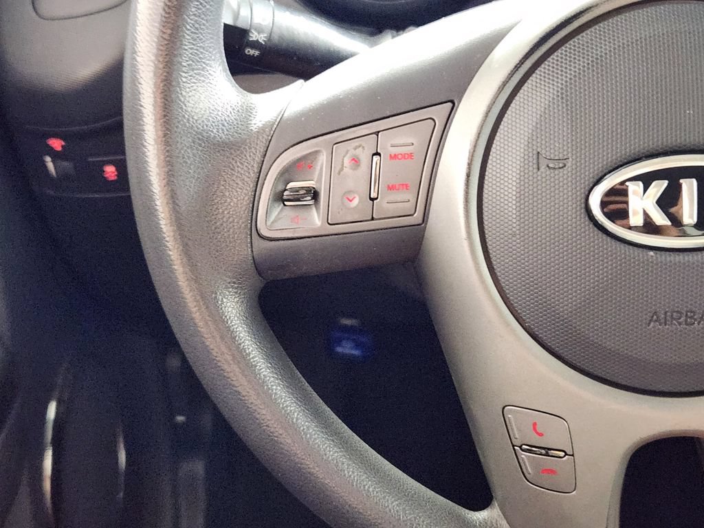 Used 2010 Kia Soul + FWD image 18