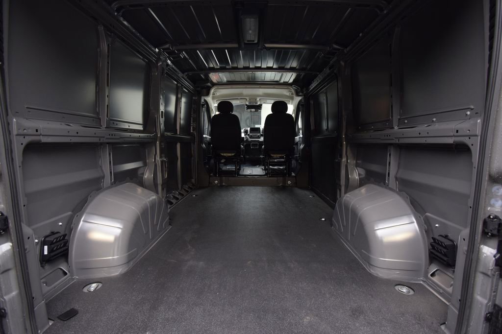 New 2026 RAM ProMaster 2500 w/ Convenience Group image 32