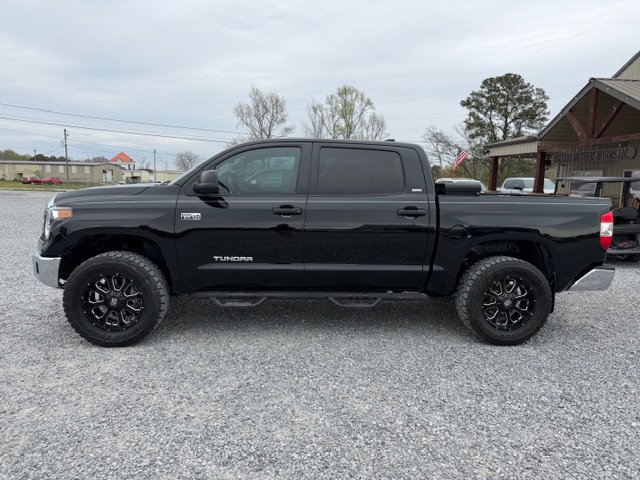 Used 2020 Toyota Tundra SR5 w/ SR5 Upgrade Package image 2