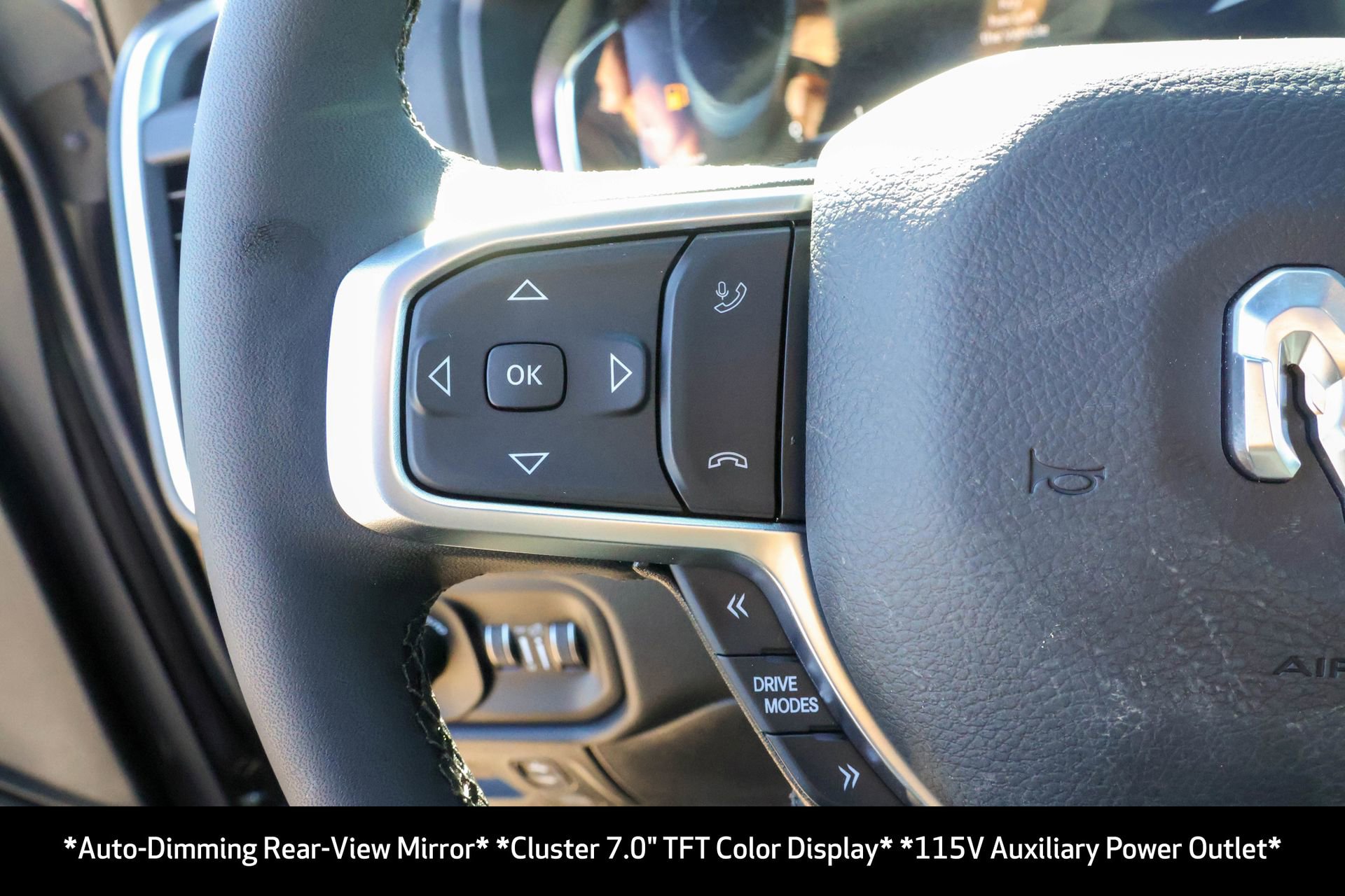 New 2026 RAM 1500 4x4 Crew Cab image 32