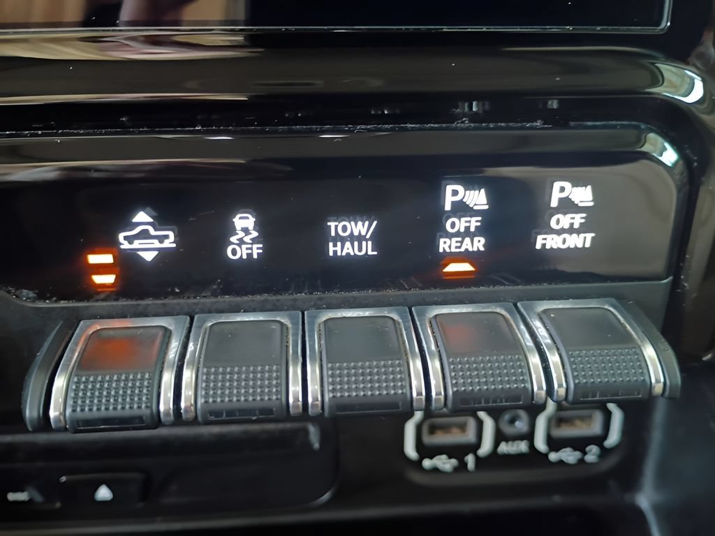 Used 2019 RAM 1500 Limited AWD/4WD image 16