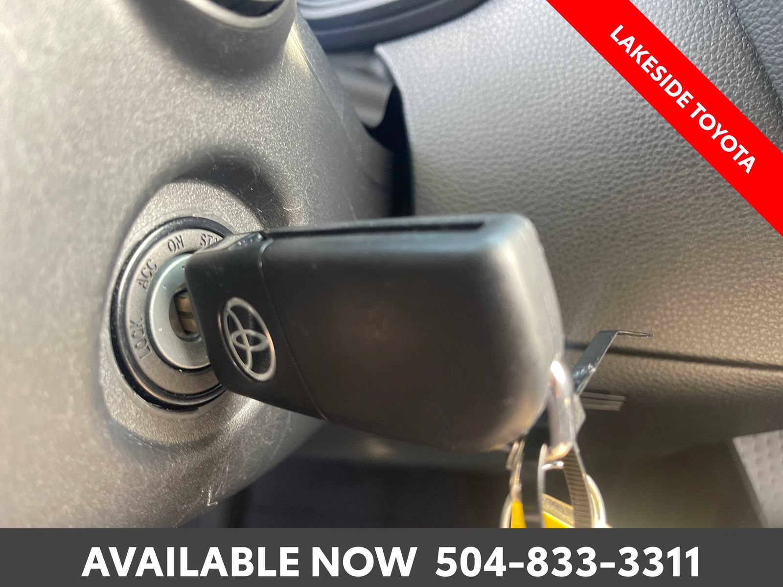 Used 2020 Toyota Corolla LE FWD image 32