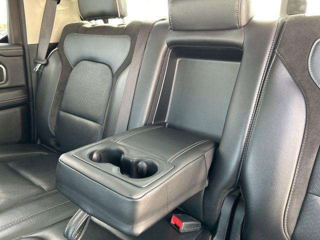 Used 2022 RAM 1500 Laramie AWD/4WD image 17