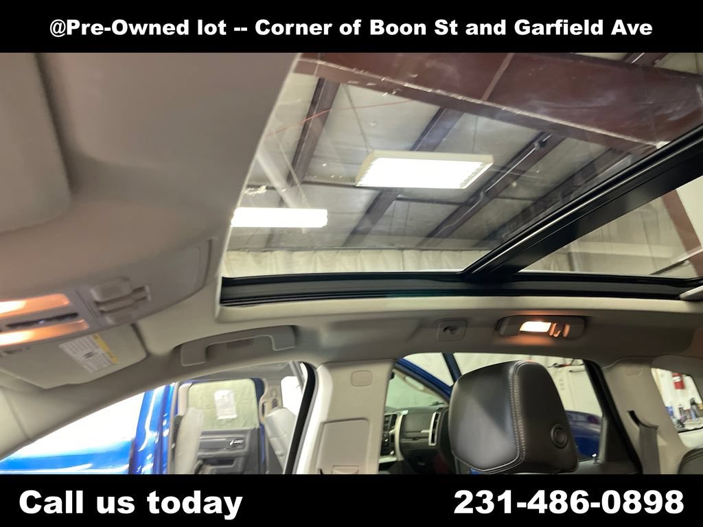 Used 2013 Cadillac SRX Luxury w/ Driver Awareness Package AWD/4WD image 13