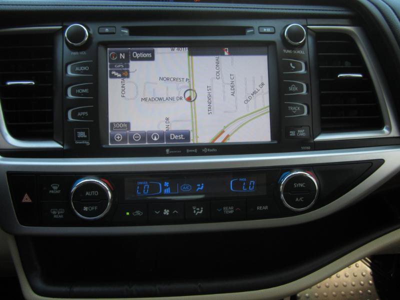 Used 2016 Toyota Highlander Limited Platinum image 41