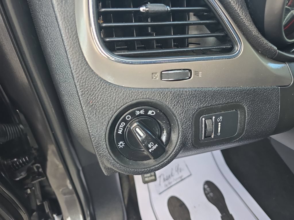 Used 2019 Dodge Journey Crossroad AWD/4WD image 24