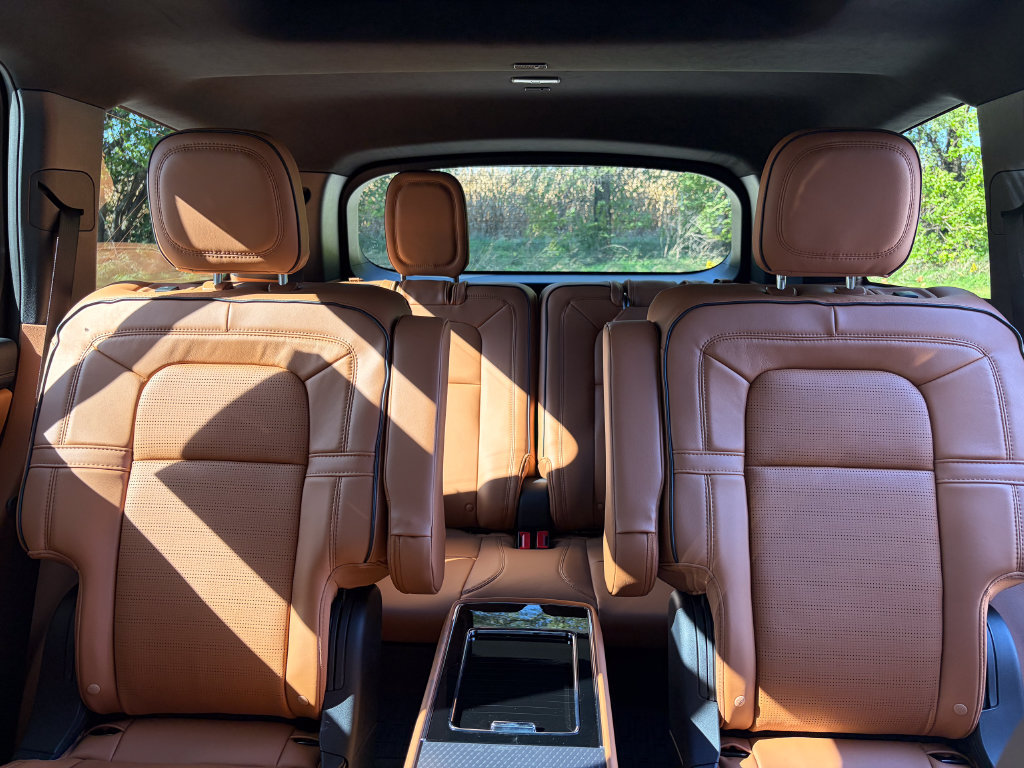 New 2027 Lincoln Aviator Black Label AWD/4WD image 61