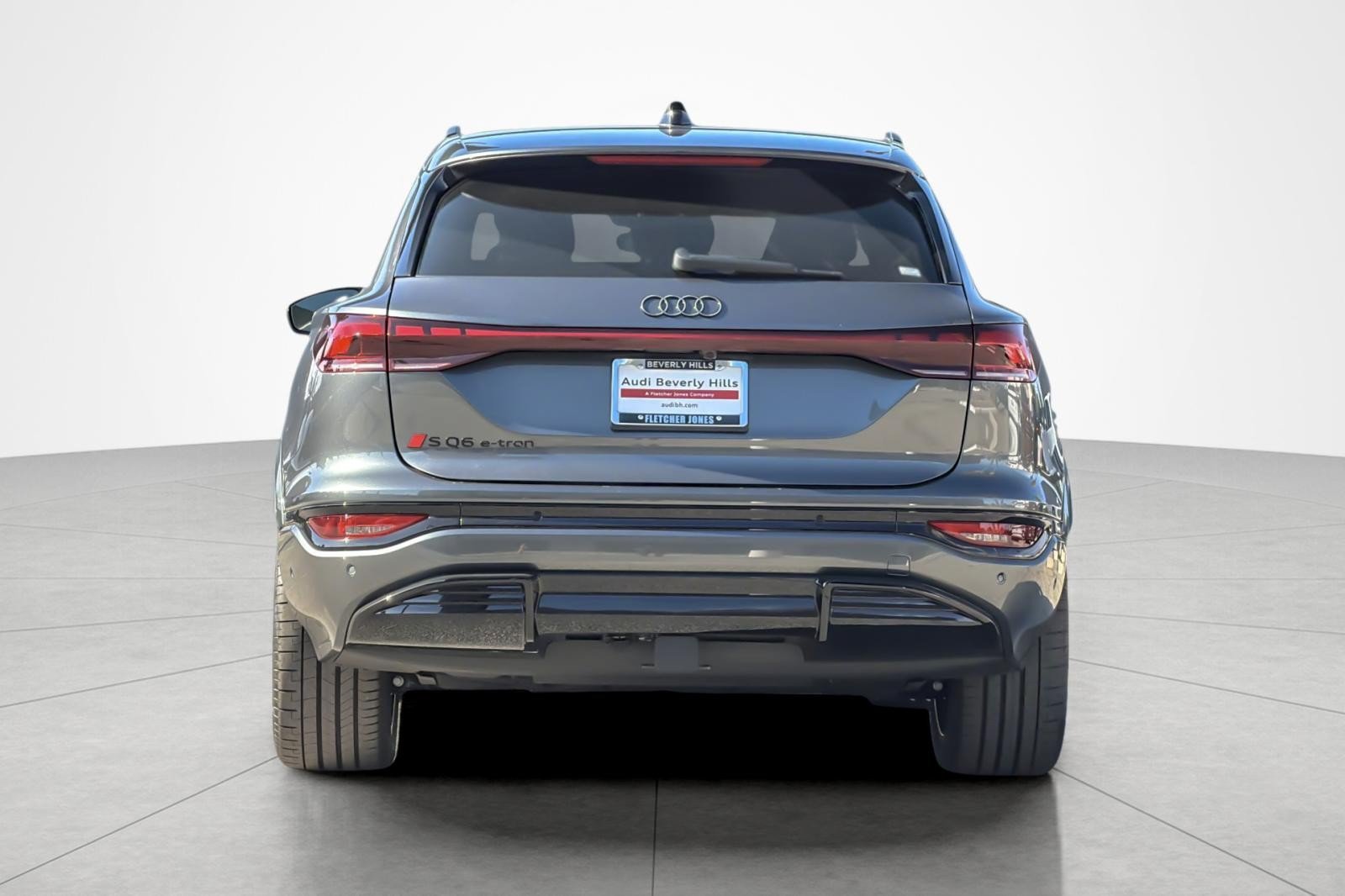 New 2027 Audi SQ6 e-tron Premium Plus AWD/4WD image 5