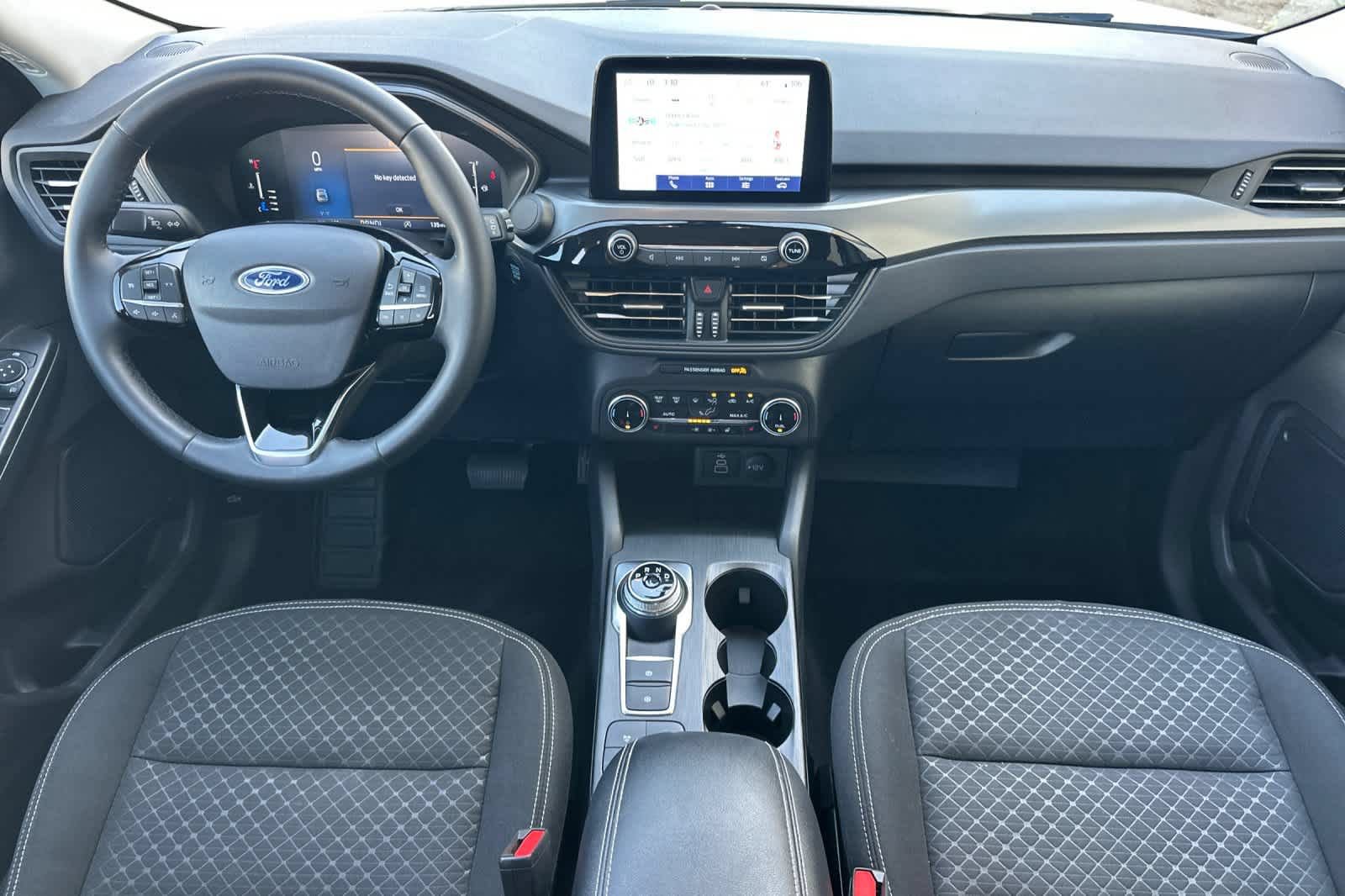 Used 2024 Ford Escape Active AWD/4WD image 3