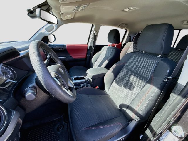 Used 2023 Toyota Tacoma SR5 AWD/4WD image 11