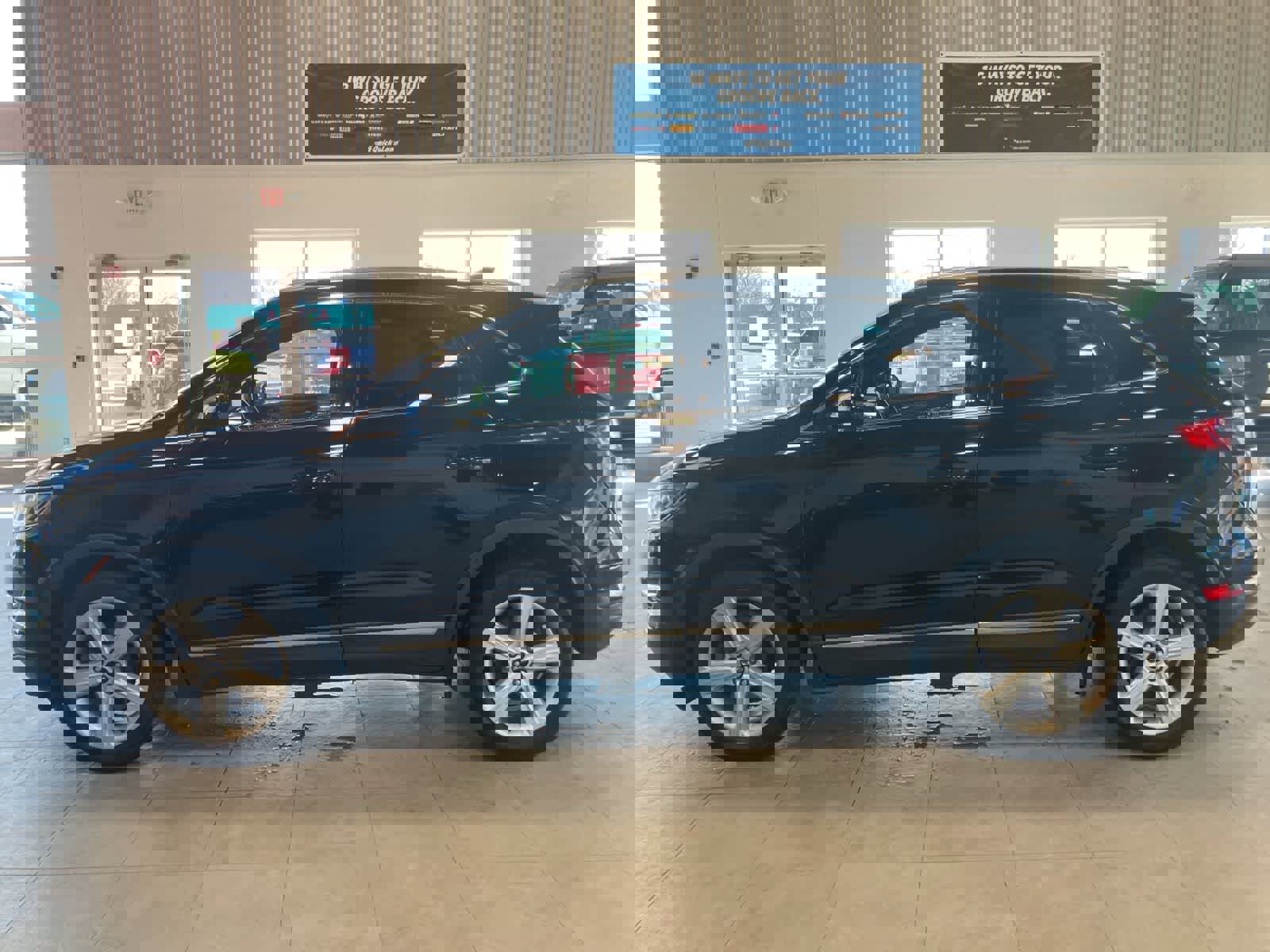 Used 2017 Lincoln MKC Premiere image 8