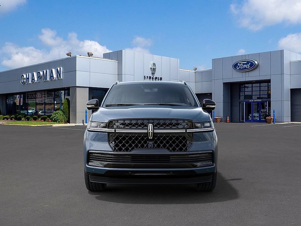 New 2027 Lincoln Navigator Reserve w/ Jet Appearance Package AWD/4WD image 3