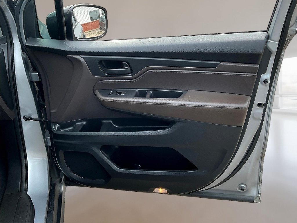Used 2018 Honda Odyssey LX image 26