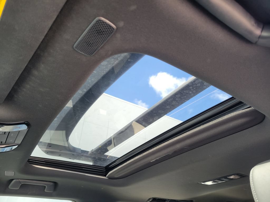 Used 2024 Lexus GX 550 w/ Accessory Package (31) AWD/4WD image 23
