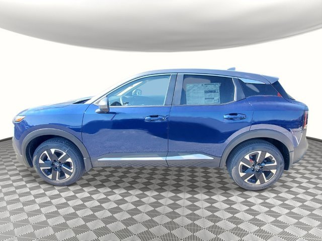 New 2025 Nissan Kicks SV image 2