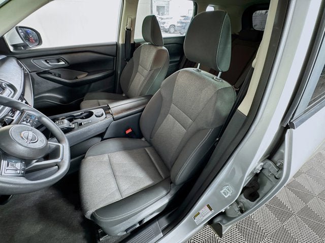 Certified 2024 Nissan Rogue SV AWD/4WD image 16