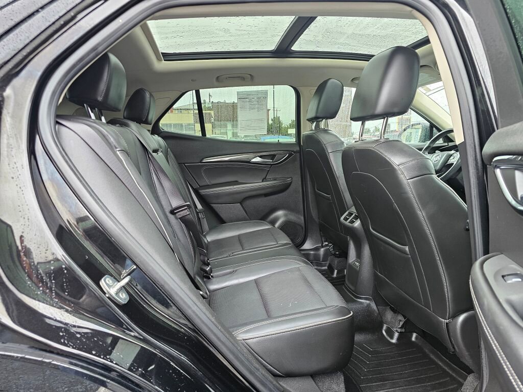 Used 2021 Buick Envision Essence w/ Technology Package I image 13