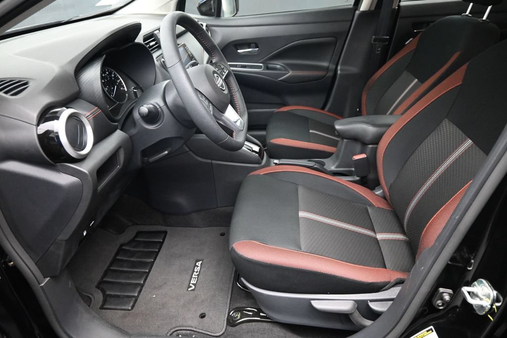 Certified 2025 Nissan Versa SR w/ Trunk Package FWD image 18