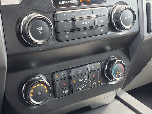 Used 2019 Ford F250 XLT w/ XLT Premium Package AWD/4WD image 16