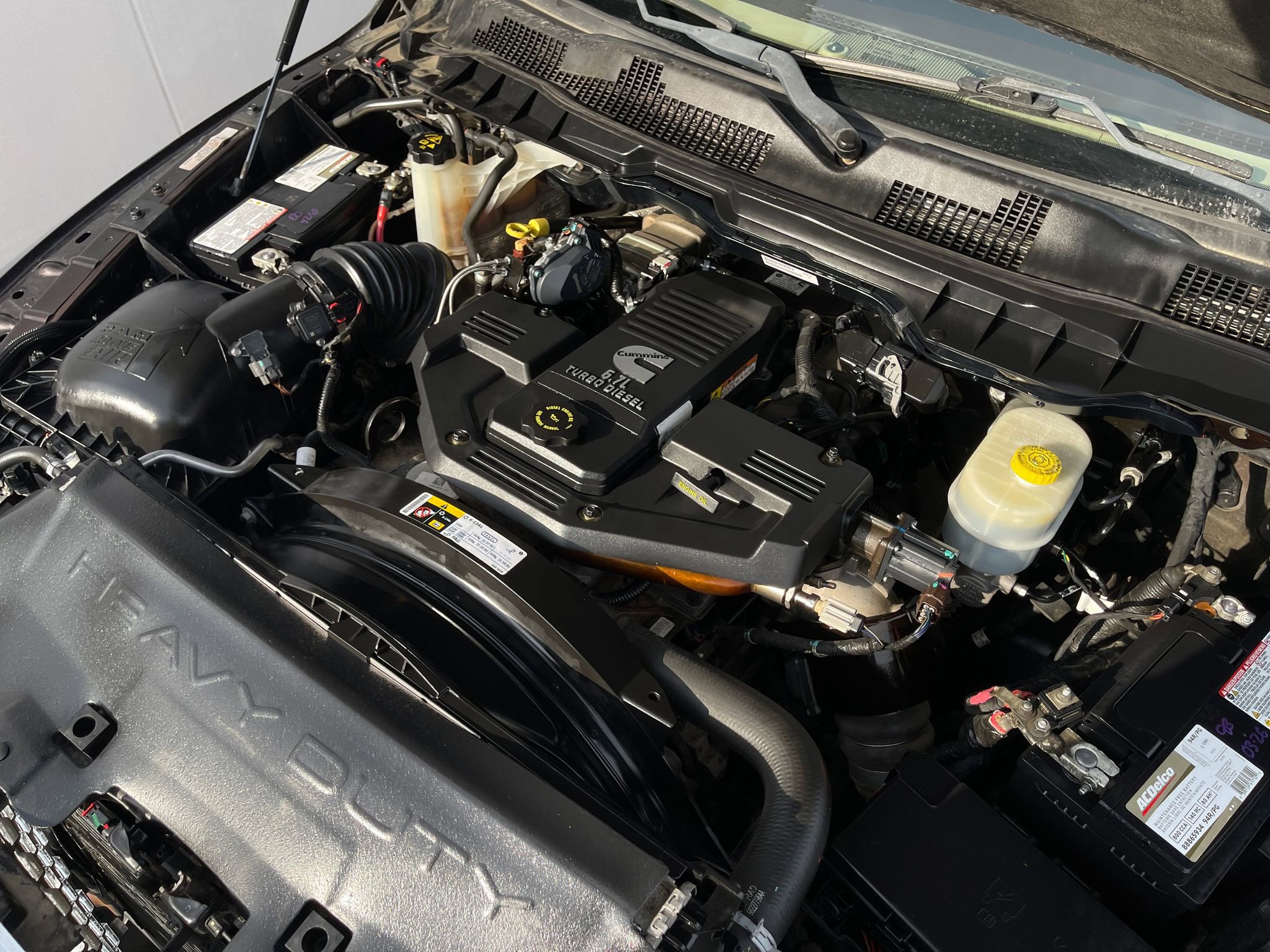 Used 2016 RAM 2500 Laramie w/ Cold Weather Group image 26