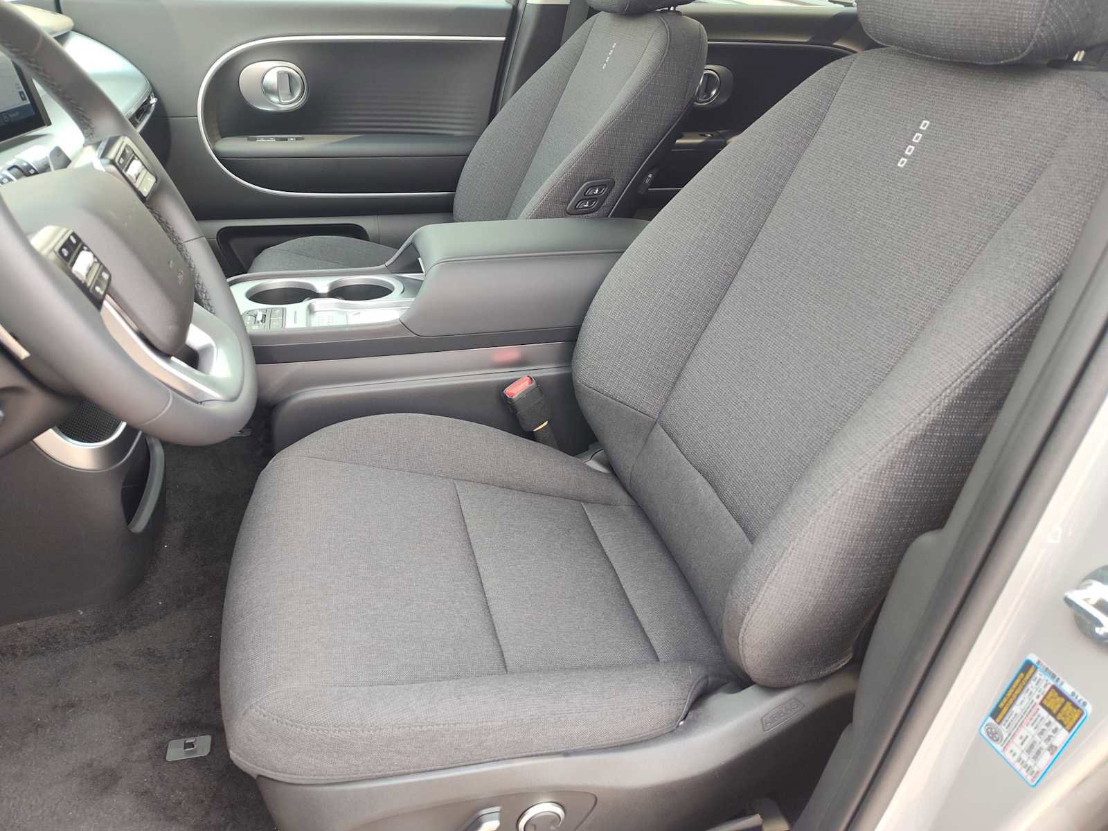 New 2026 Hyundai Ioniq 9 SE image 13