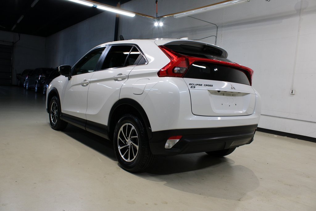 Used 2020 Mitsubishi Eclipse Cross ES image 4