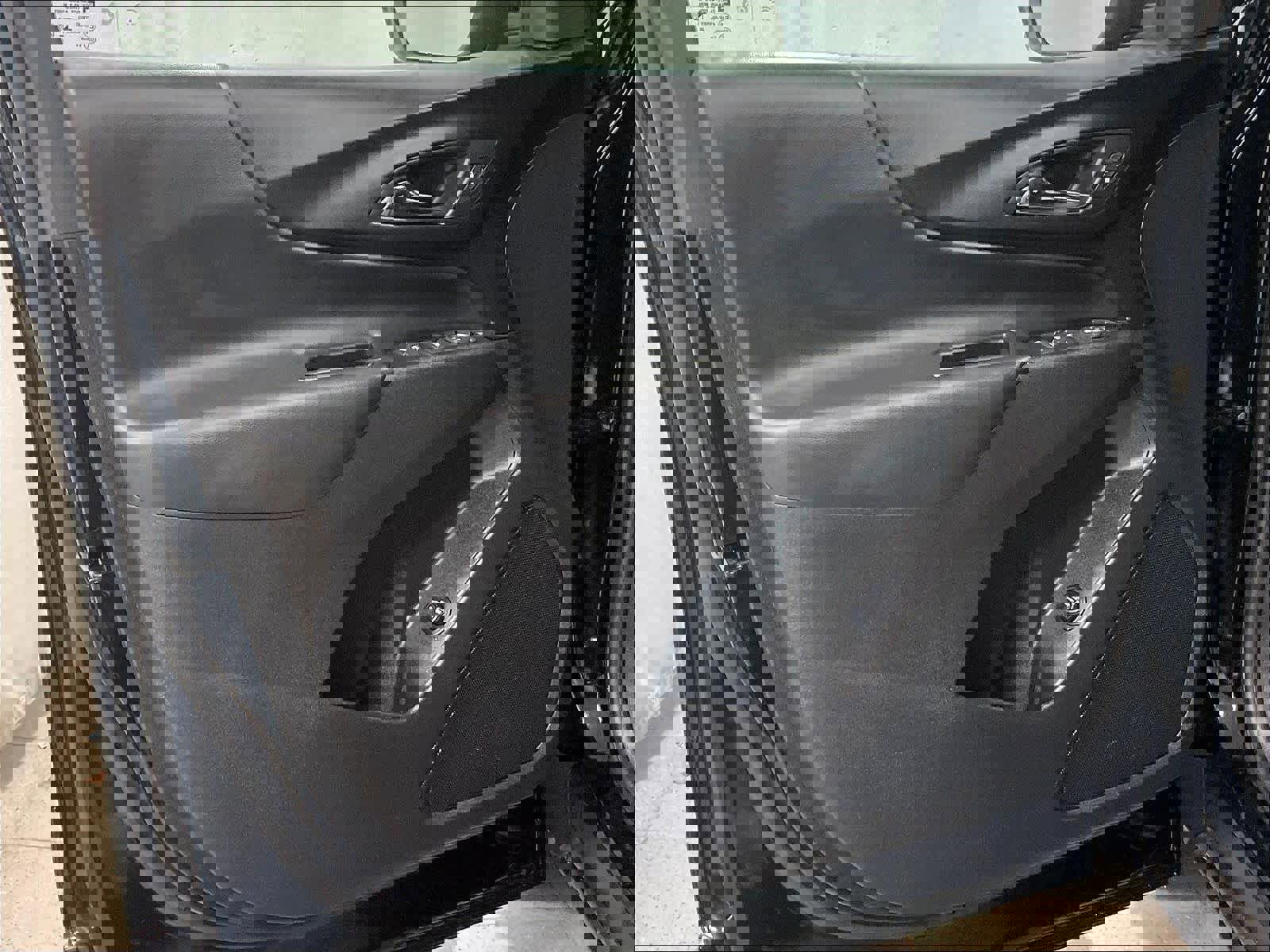 Used 2024 Chevrolet Equinox LT image 9