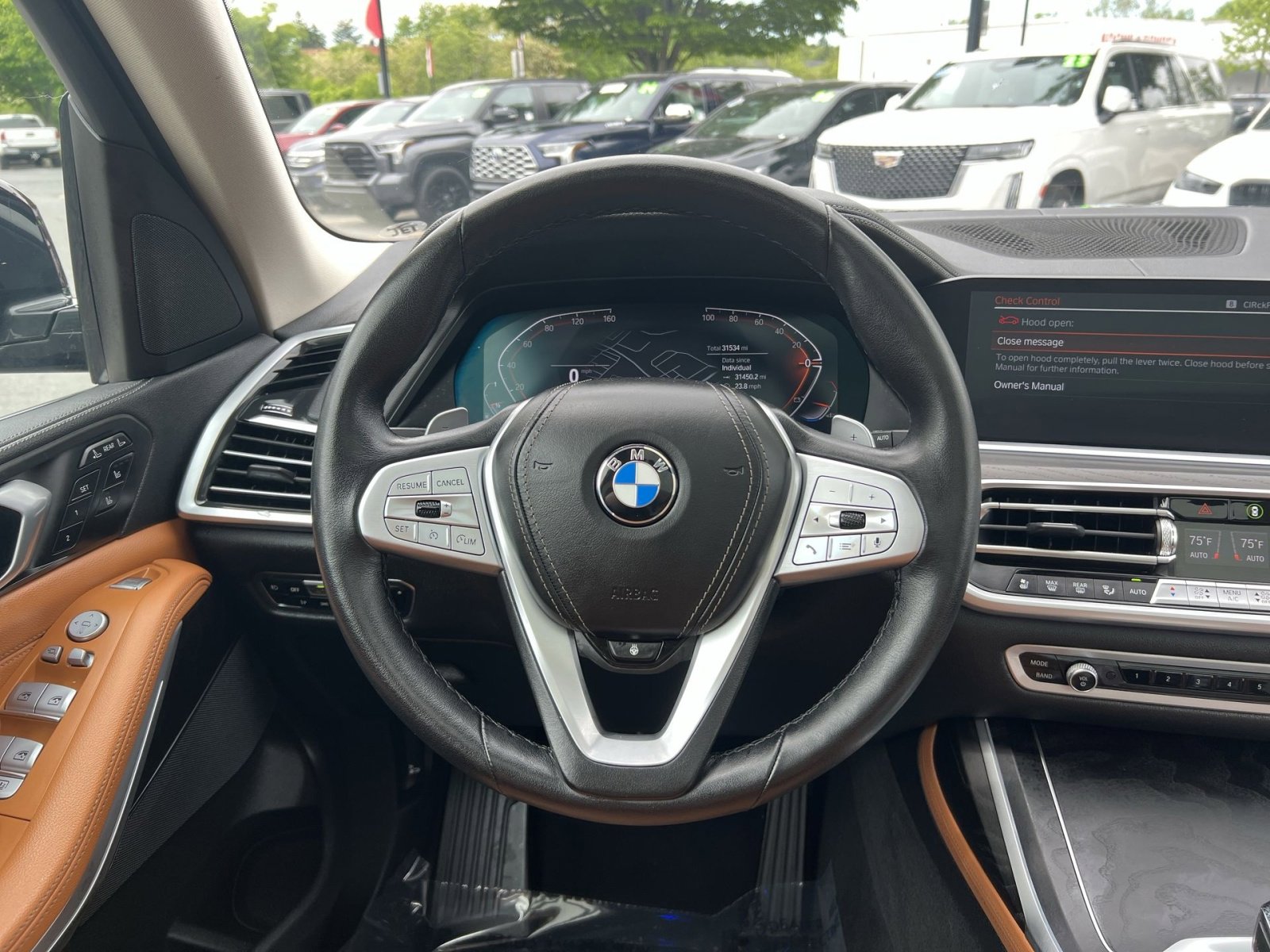 Used 2022 BMW X7 xDrive40i w/ Executive Package AWD/4WD image 16