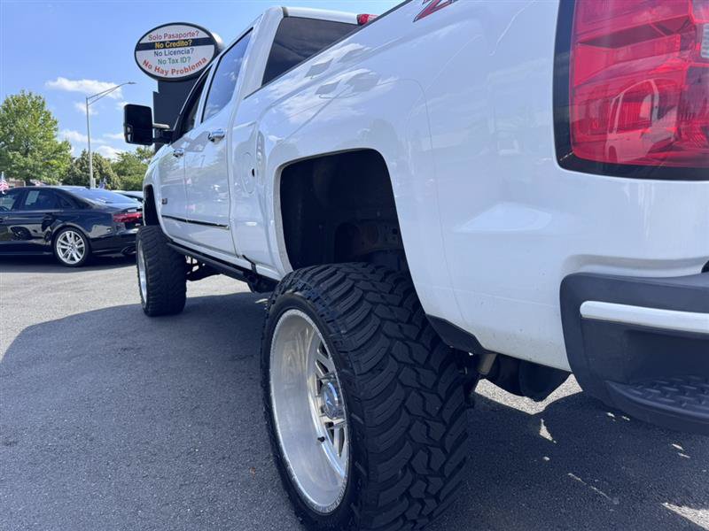 Used 2019 Chevrolet Silverado 2500 LTZ w/ Duramax Plus Package AWD/4WD image 33