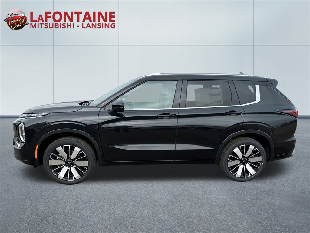 New 2025 Mitsubishi Outlander SEL image 4