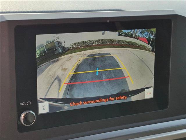 Certified 2024 Toyota Tacoma SR5 AWD/4WD image 13