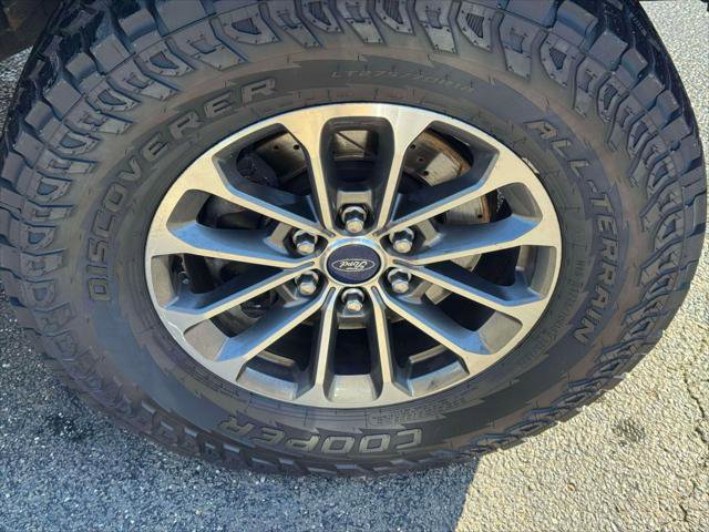 Used 2018 Ford F150 XLT w/ Equipment Group 302A Luxury image 9