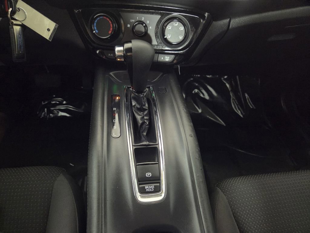 Used 2021 Honda HR-V LX image 15