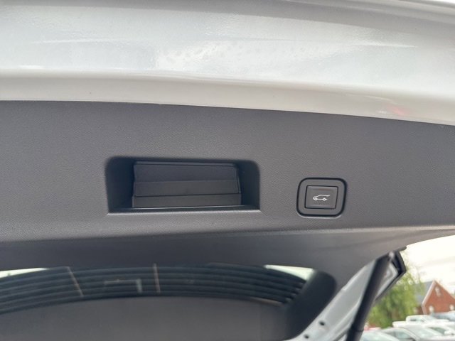 New 2026 Buick Enclave Preferred w/ Power Package image 11