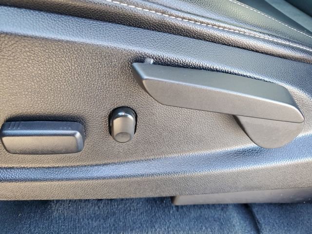 Used 2020 Chevrolet Colorado LT w/ Redline Special Edition image 6