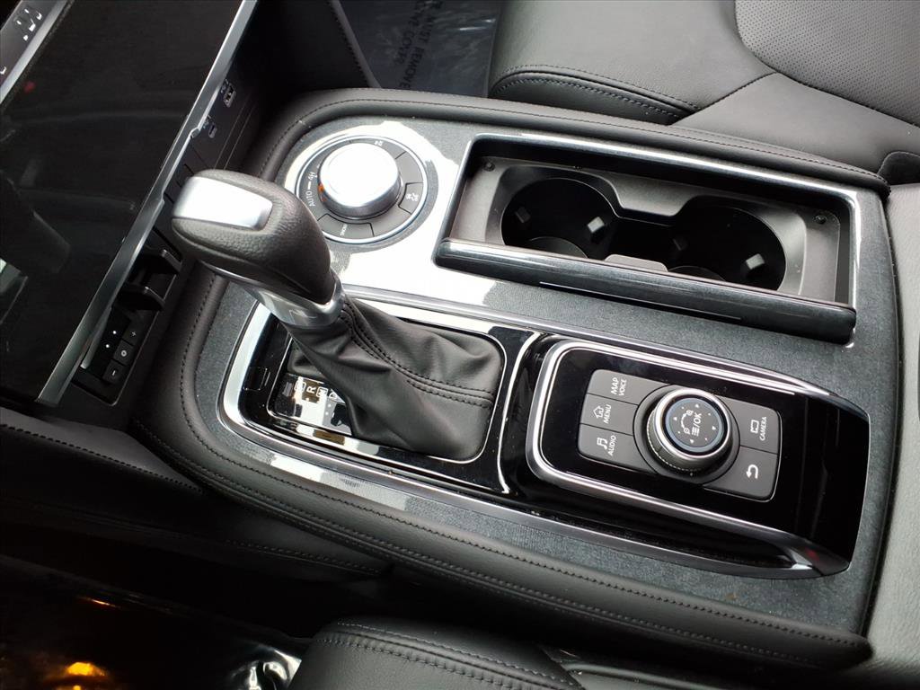 Certified 2024 Nissan Armada SL w/ Midnight Edition Package image 27