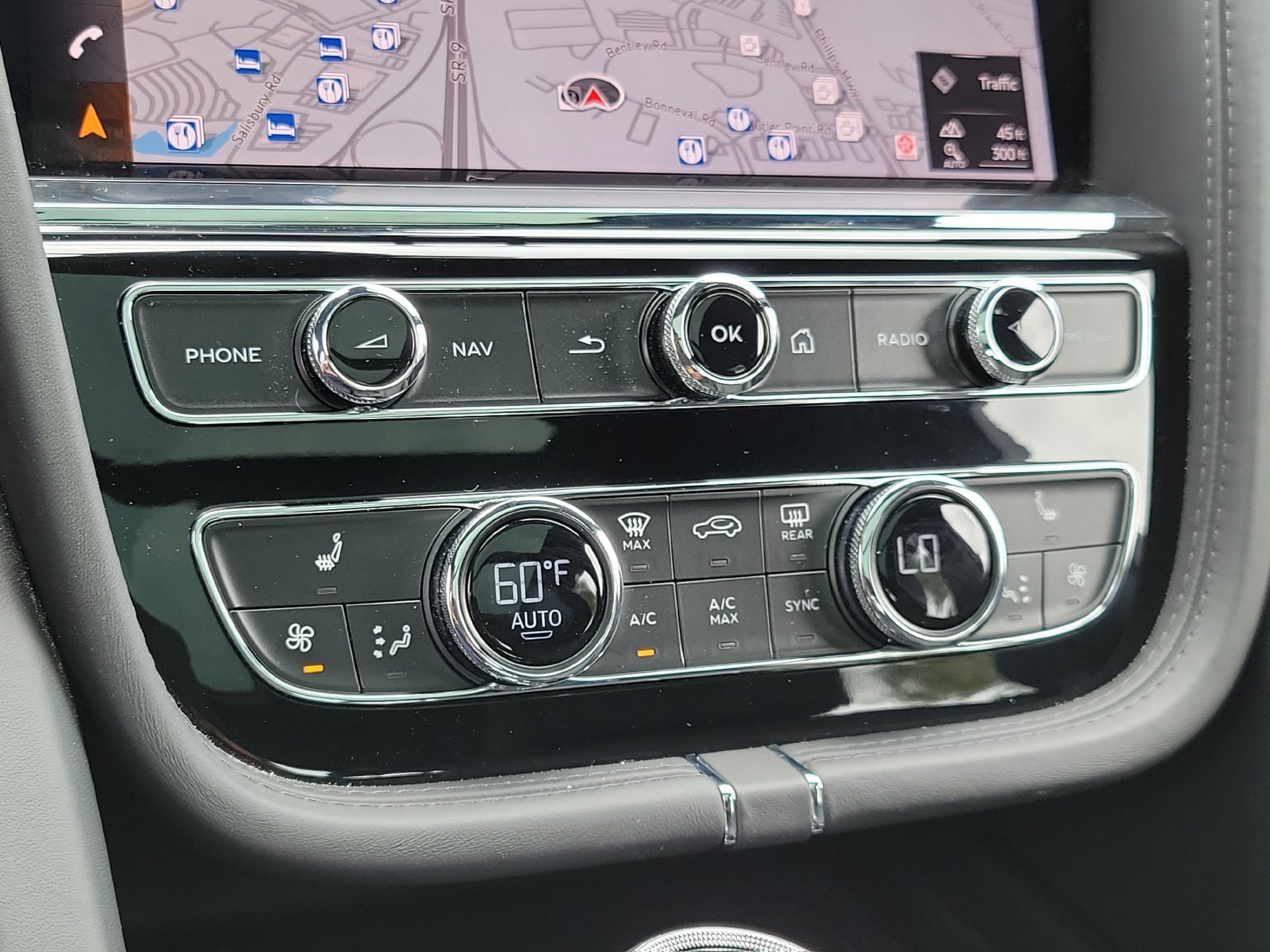 Certified 2023 Bentley Bentayga AWD/4WD image 50