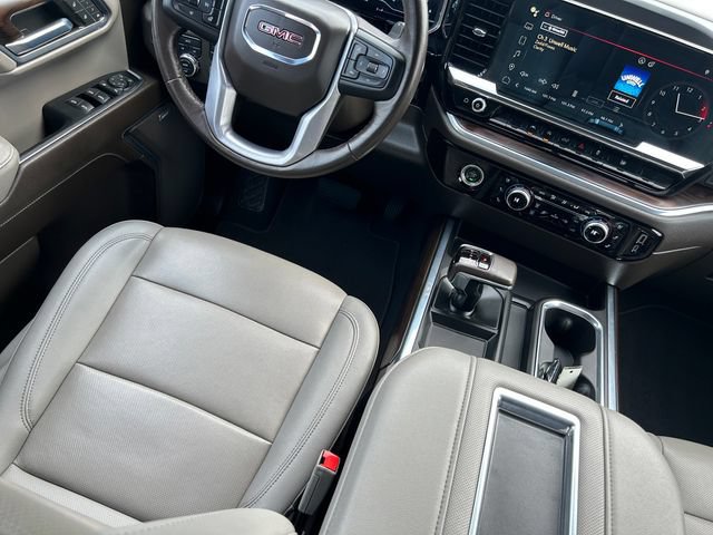 Used 2022 GMC Sierra 1500 SLT w/ SLT Convenience Package AWD/4WD image 14