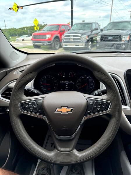 Used 2021 Chevrolet Malibu LS image 10