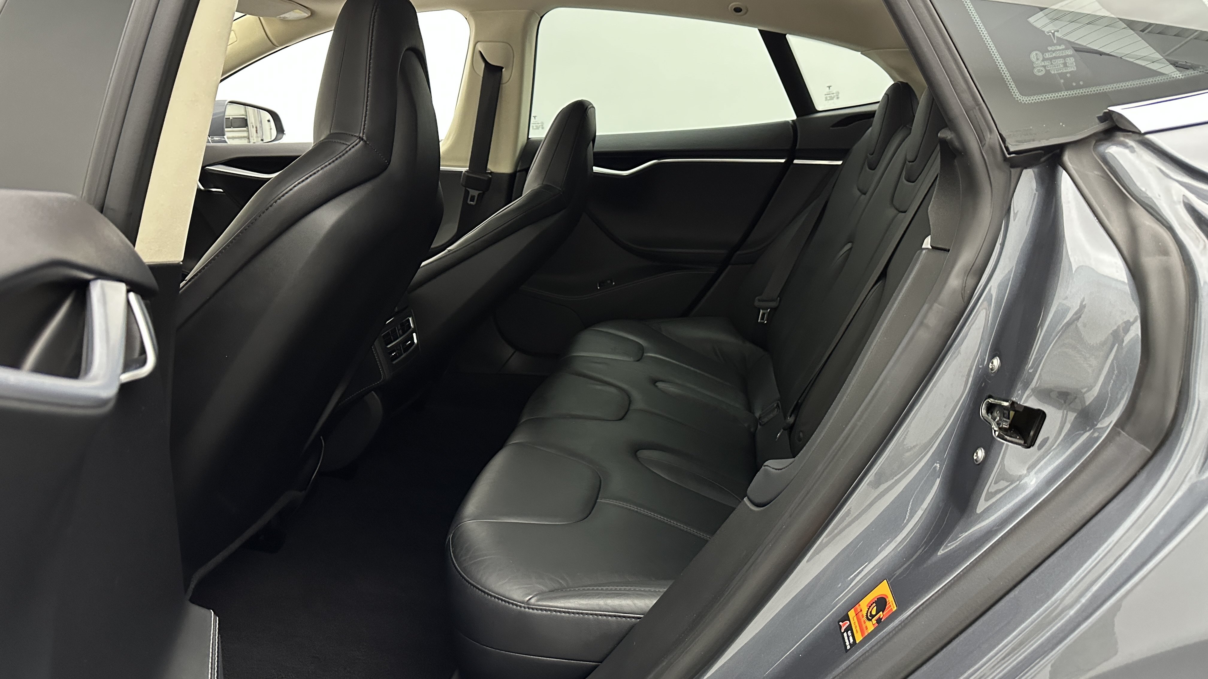 Used 2014 Tesla Model S 60 RWD image 26