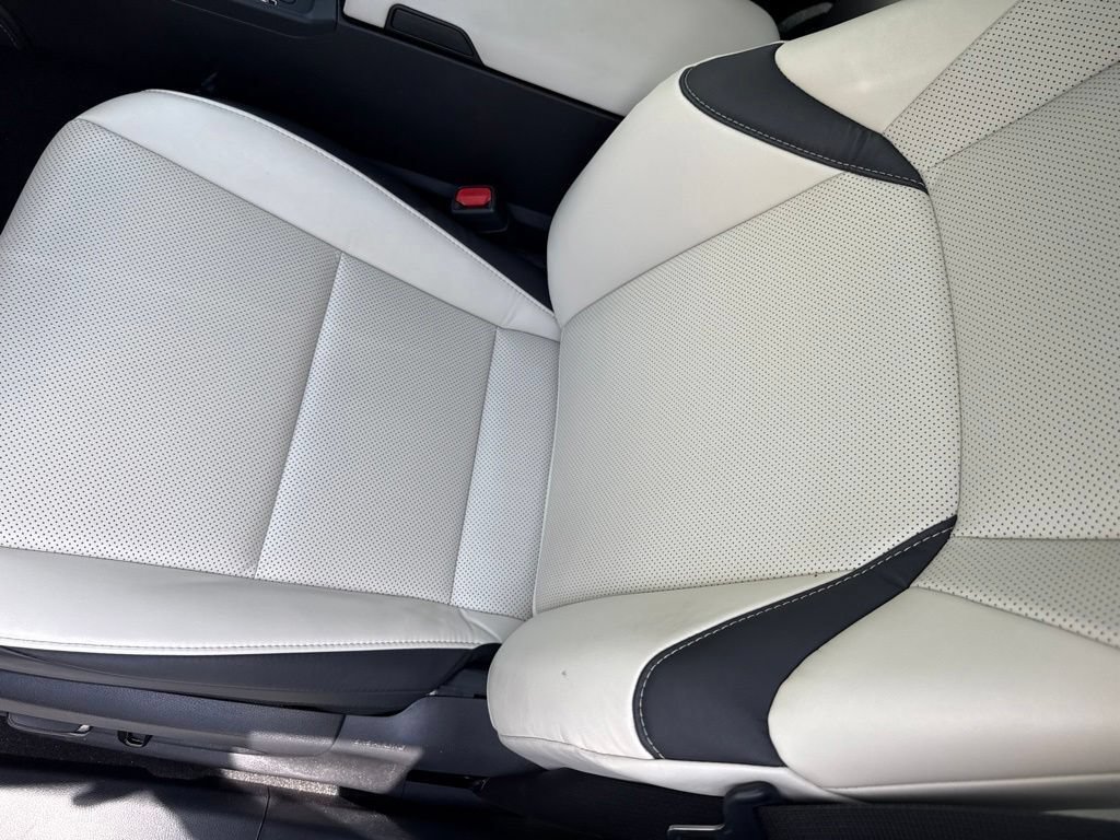 Used 2025 Lexus ES 350 w/ Premium Package FWD image 7