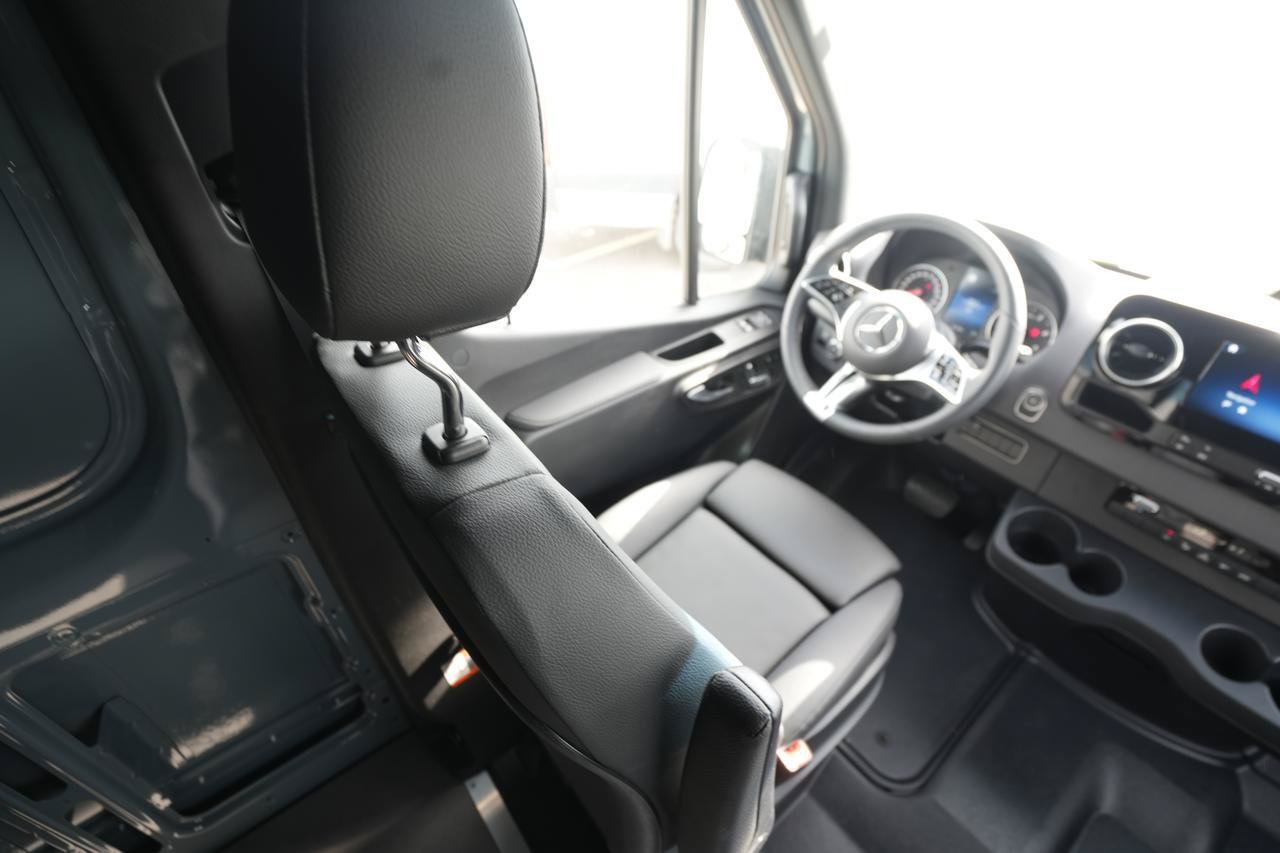 New 2026 Mercedes-Benz Sprinter 2500 image 23