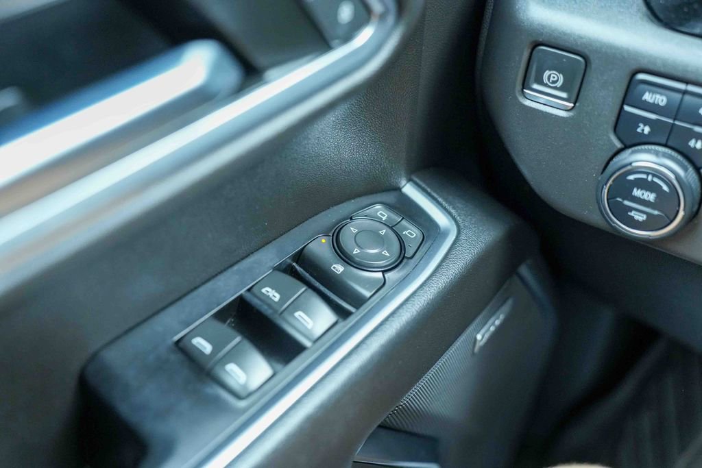 Used 2022 Chevrolet Silverado 1500 LT Trail Boss w/ Convenience Package II image 26