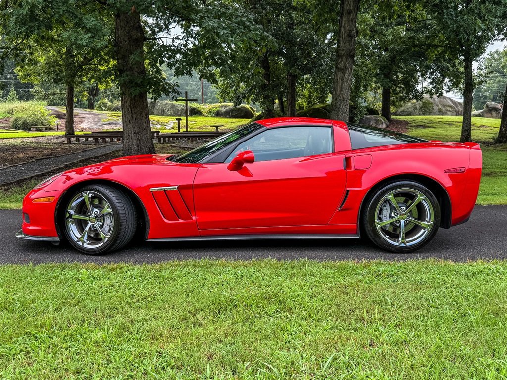 Used 2013 Chevrolet Corvette Grand Sport w/ 3LT Preferred Equipment Group RWD image 4