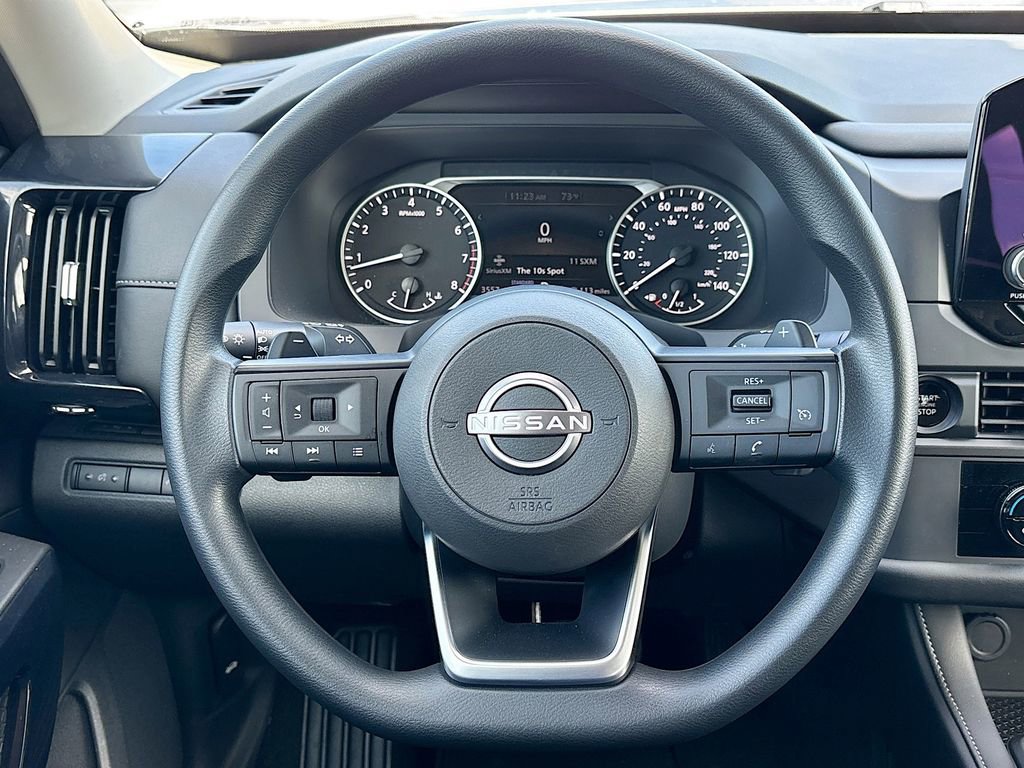 Used 2025 Nissan Pathfinder S image 11